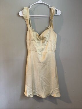 Aralina Silky Cream Mini Dress with Sweetheart Neckline XL